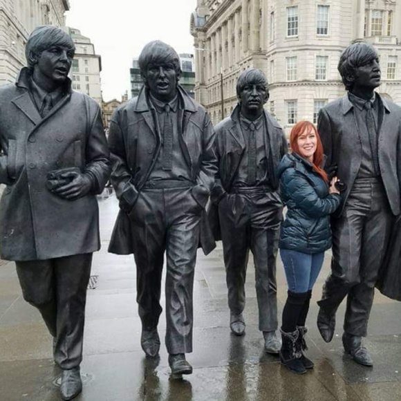 Meet your Posher, Sheri - Picture 1 of 3